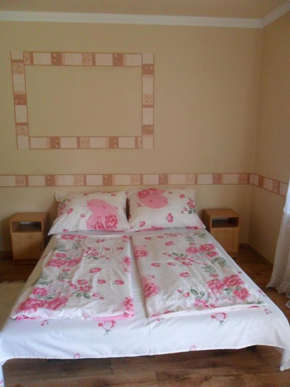 Emese Apartman ไฮจ์ดุสโซบอสโล ห้อง รูปภาพ